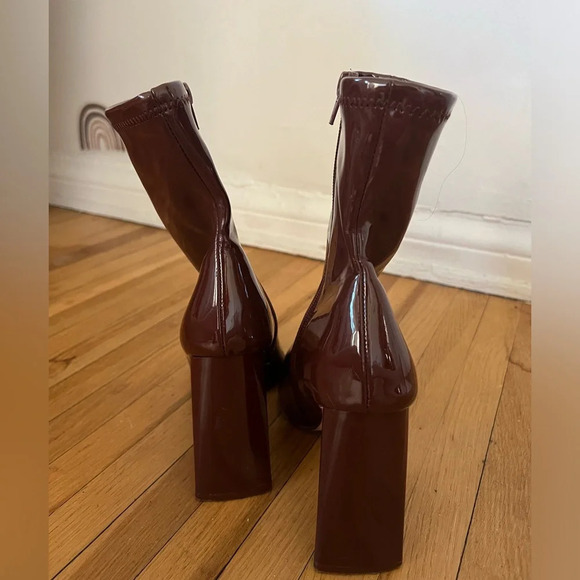 Steve Madden Chocolate Brown Ticker Ankle Boots | 7.5 - Picture 3 of 7